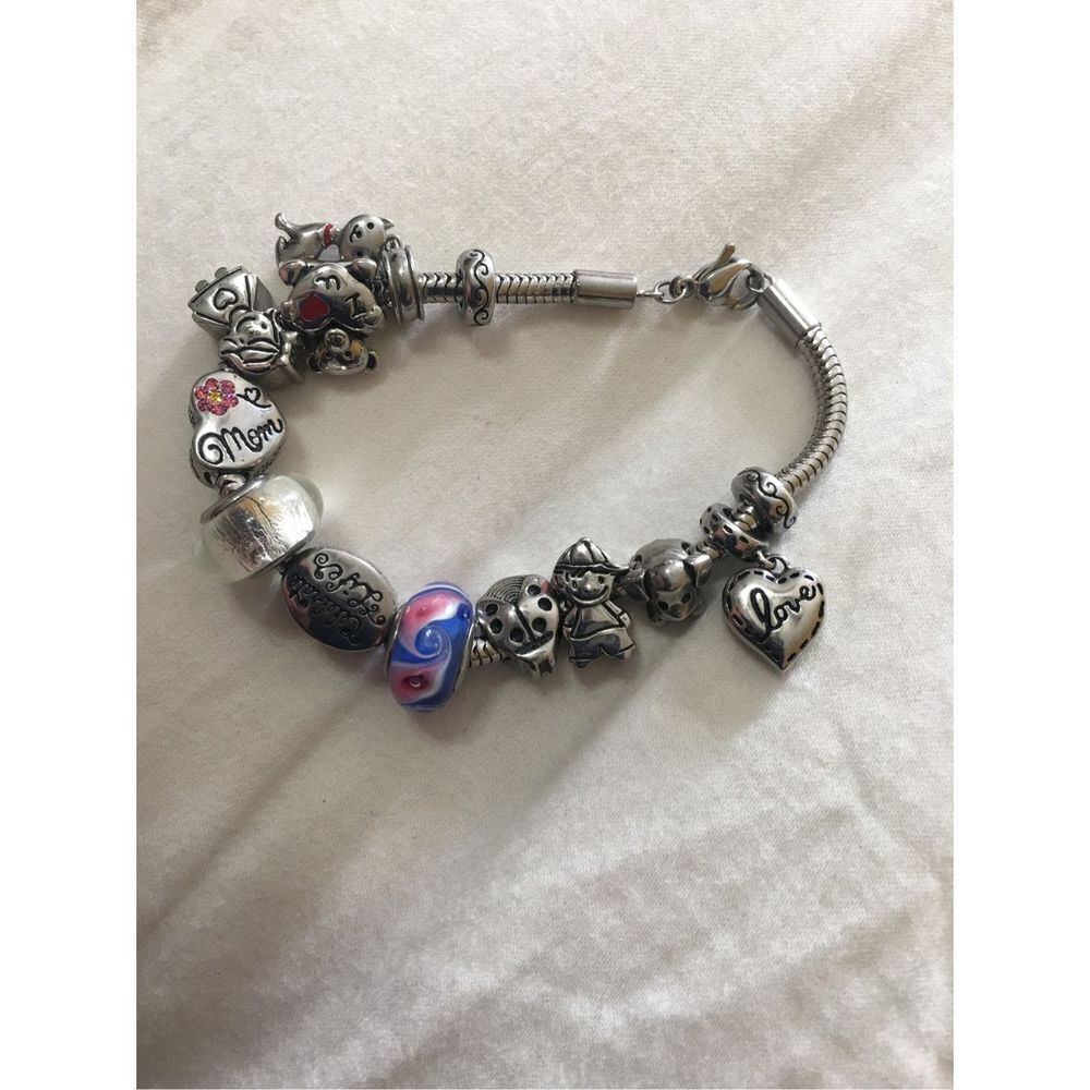 Mom Love Charm Bracelet
